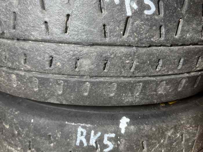 Vends pneus, Pirelli 14 pouces 1