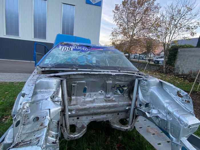 Vends caisse 106 n2 accidentee + passeport n2 1