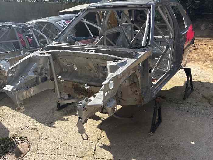 Caisse 106 accidentée avec Sparco rac 0