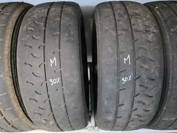 Lot pneus Yokohama 16