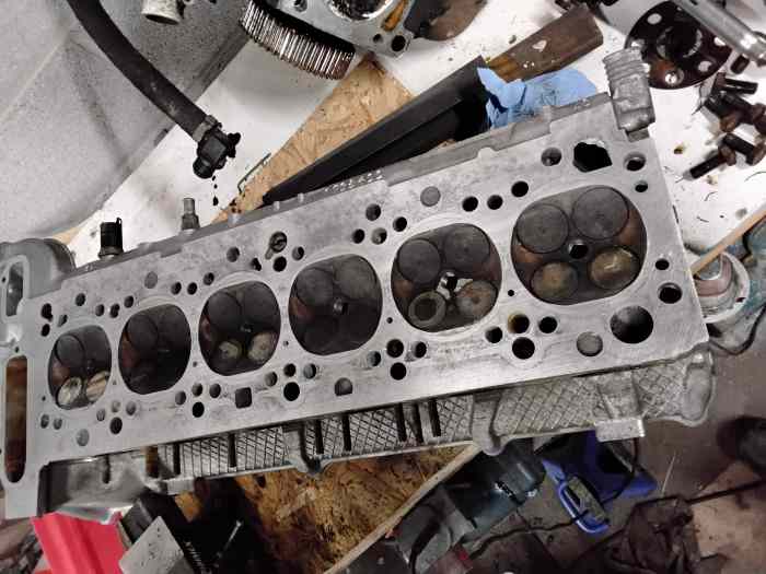 Culasse BMW M50B25 VANOS ( OU NON )