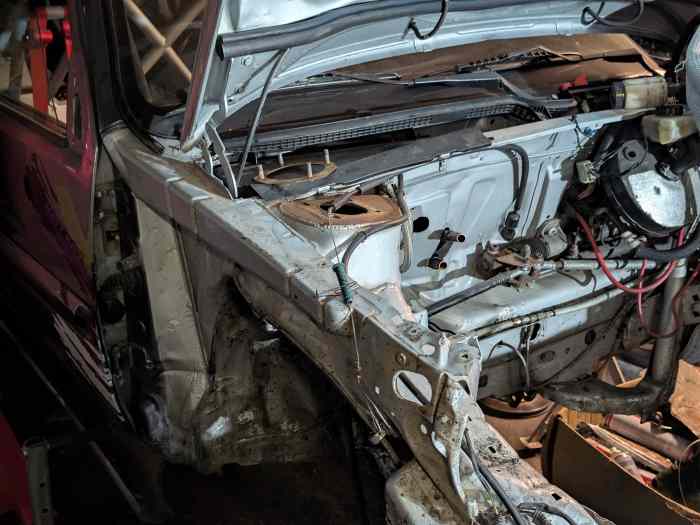 Caisse accidenté Saxo A6