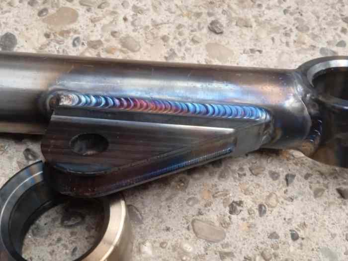 triangle fiesta st 4