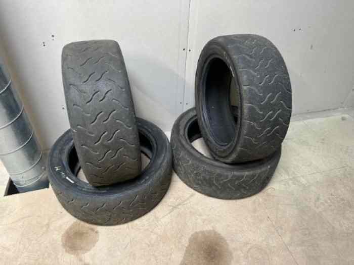 LOT PNEUS RALLYE CIRCUIT 15