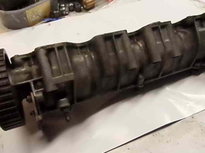 PORTE ARBRE A CAME COMPLET