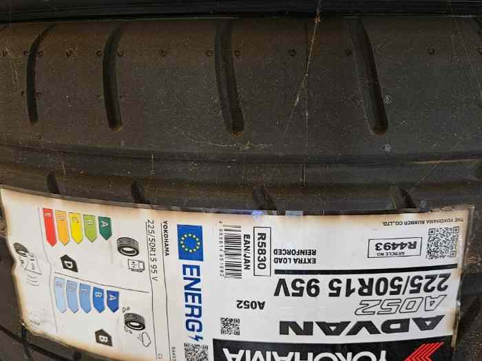 Vds 4 pneus Yokohama AO52 225/50/15 2