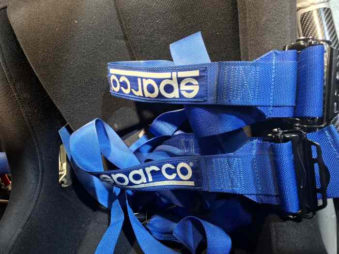2 harnais Sparco homologués fin 2025