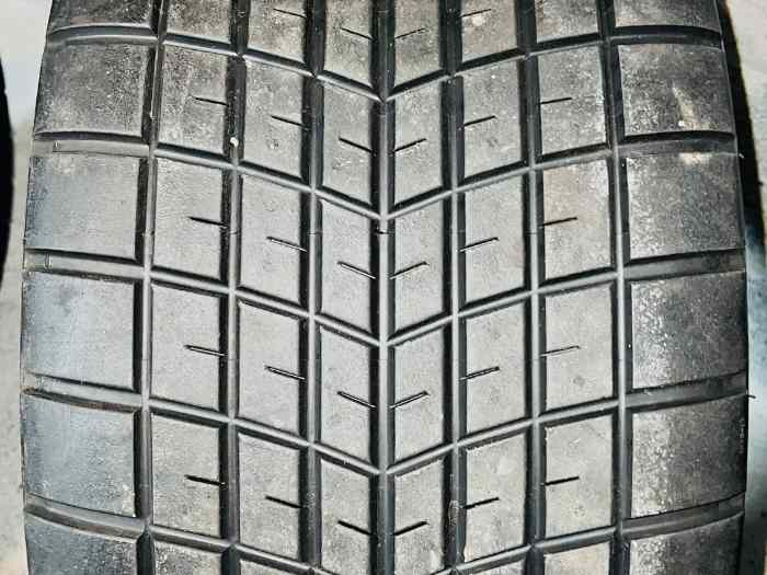 Vends pneus Michelin pilot sport gt p2h 2