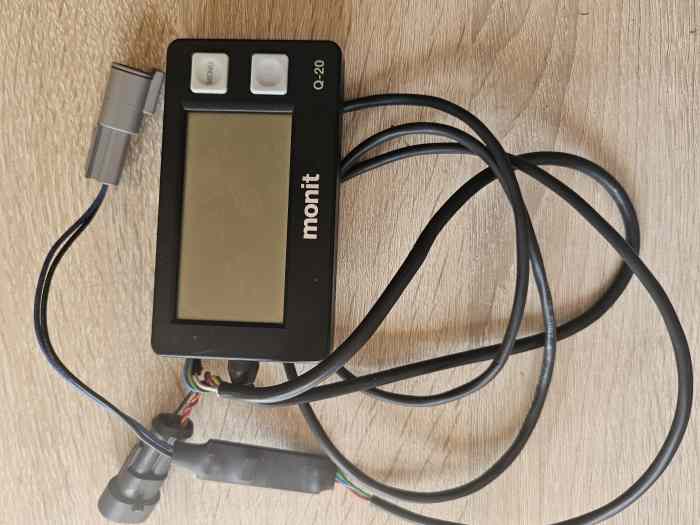 monit q20 tripmaster