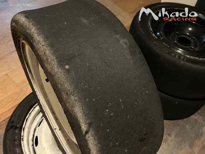 8 pneus Avon 13 pouces 1