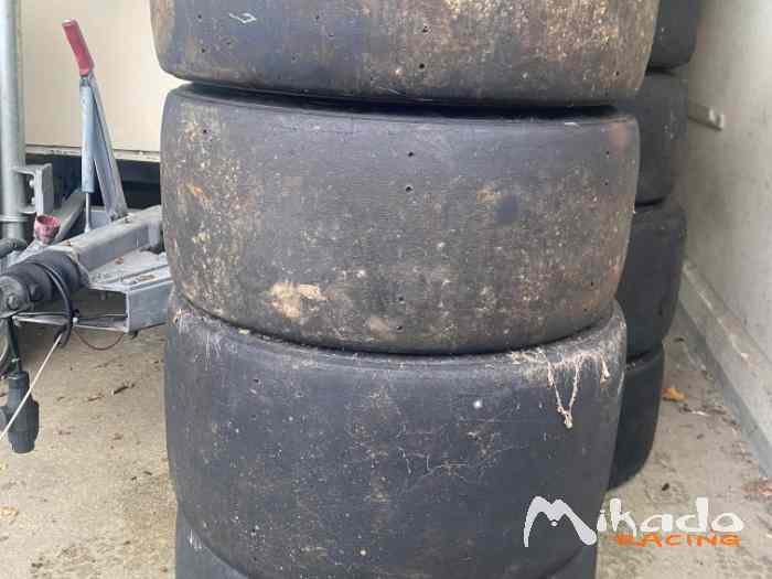 Jeux de pneus slick 13 pouces pour utilisation circuit (Funyo, F4 Tatuus, F4 Migale) 1