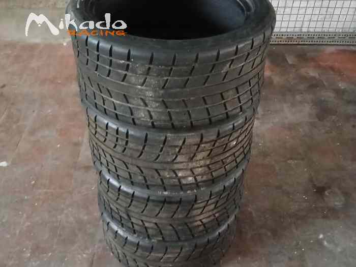 PNEUS AVON 15 POUCES 0