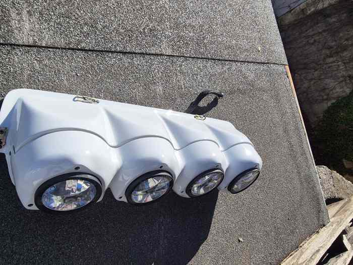 Rampe de phare 205 GTI halogen 1