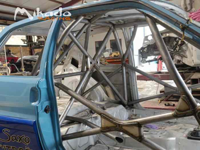 Saxo a6 reprise ou échange version terre ou asphalte – photo 4 sur 4