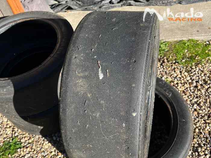 8 pneus Avon 13 pouces 2