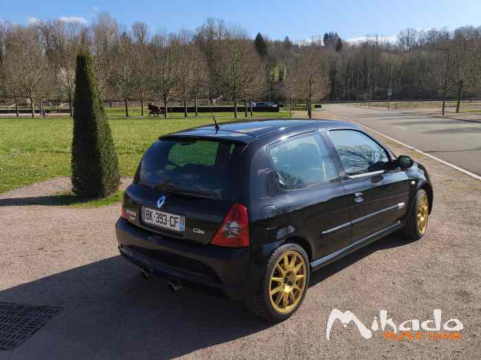 Clio RS 182 échange 1
