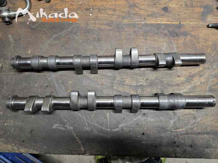 Vends arbres à cames Renault Mégane Maxi Kit Car 0