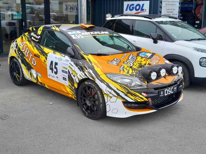Megane N4 sonas FULL RENAULT SPORT 0