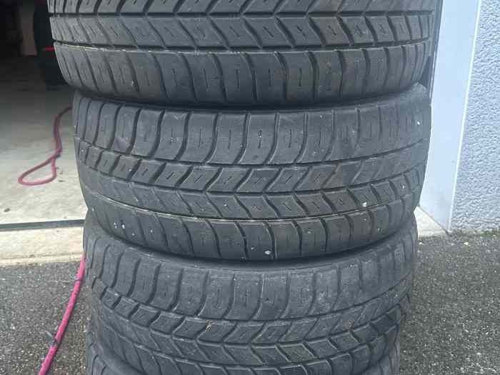 Pneus MRF Pluies ZWR 15 pouces 0