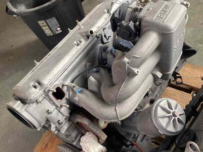 Moteur Bmw 633csi 80000km (m30b32) 0
