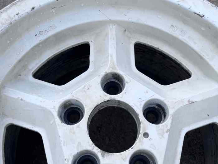1 Jante Ronal 8x15 pour Manta / Ascona 400 2