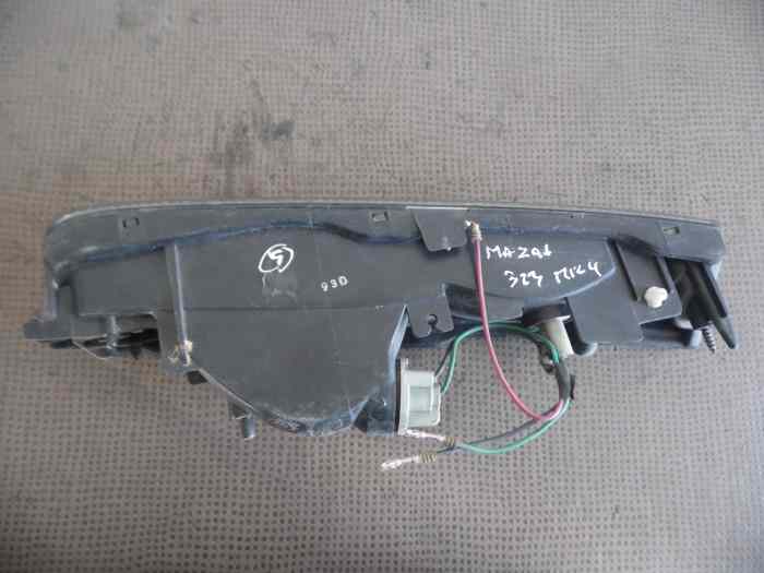 CLIGNOTANT AVANT GAUCHE 21061311 MAZDA 323 BG MK4 3