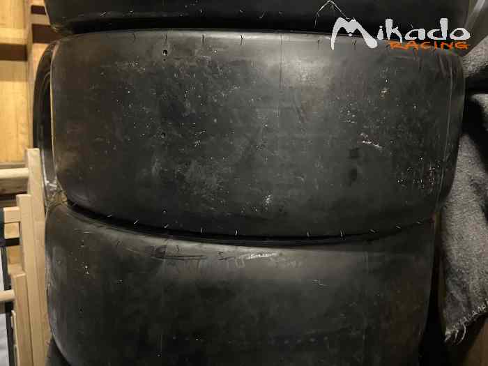 4 Michelin slick S5B neufs montés sur jantes OZ 15p 2