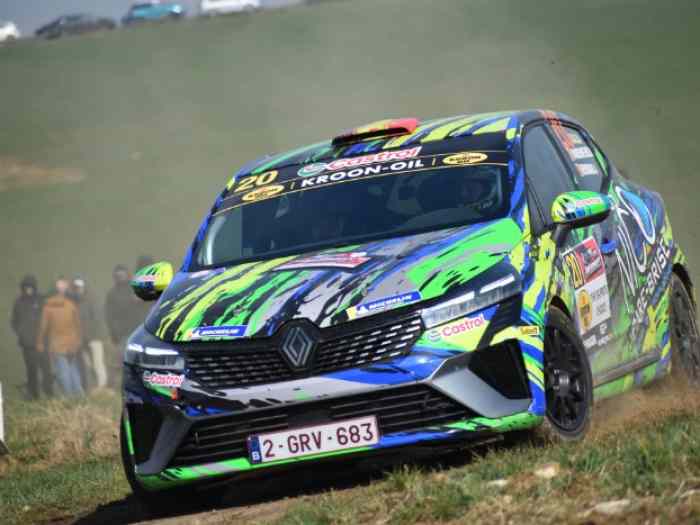 Clio RC5 (reprise rally4)