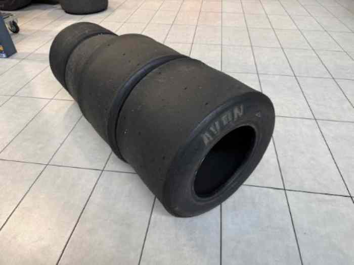 4 used Avon Tyres 3