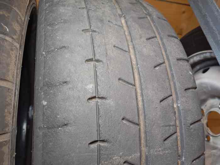 Yokohama A052 14pouces 1