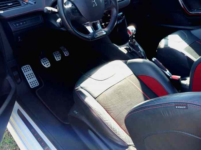 Vend ou Échange 208 GTI phase 2 1