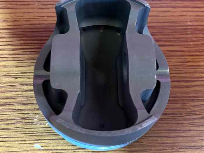 Jeu de pistons forgés tu5j4 diamètre 79.00 mm 2