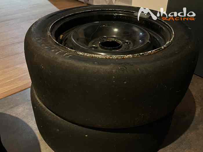 8 pneus Avon 13 pouces 0