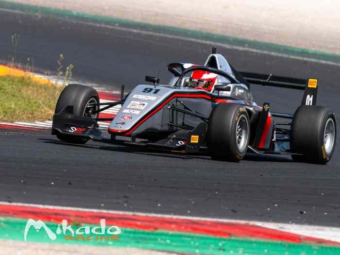 Tatuus F3R-T318 Alpine (FRECA)