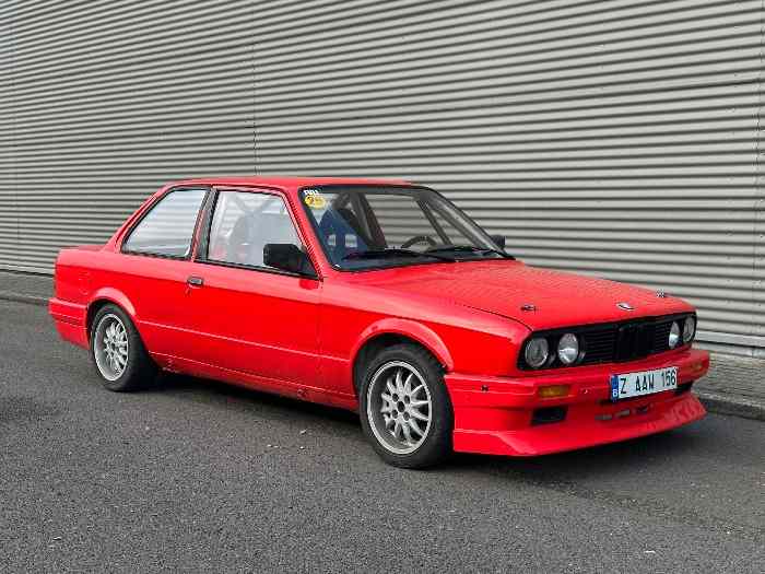 BMW E30 328i RALLYE/TRACKDAY 0