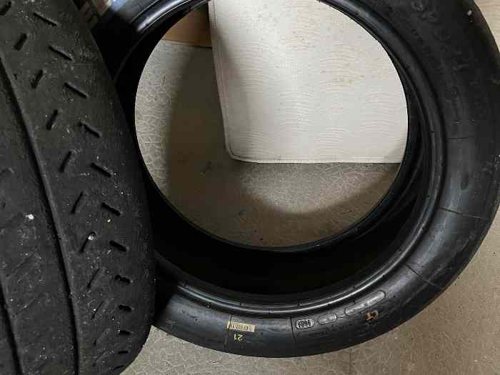 Lot de pneus Michelin en16 pouces 3