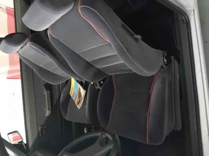 Recherche pieces 309 gti phase 1 0