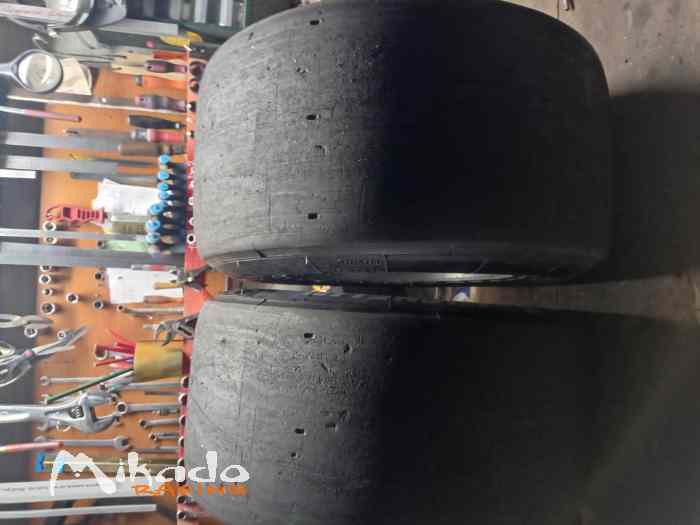 vends pneus Michelin 1