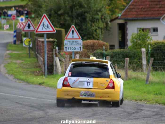 Clio 2 F2000/14 1