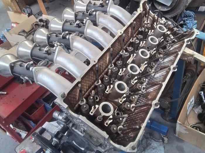 Bloc - culasse - vilebrequin moteur BMW M52B28 2