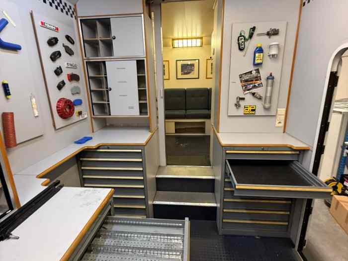 Camion remorque aménagée 3