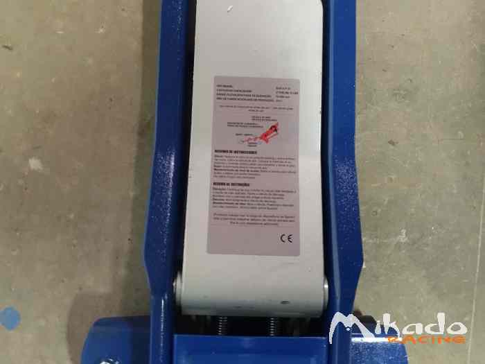 Cric hydraulique rouleur - levage 3T / 75-505 mm 0