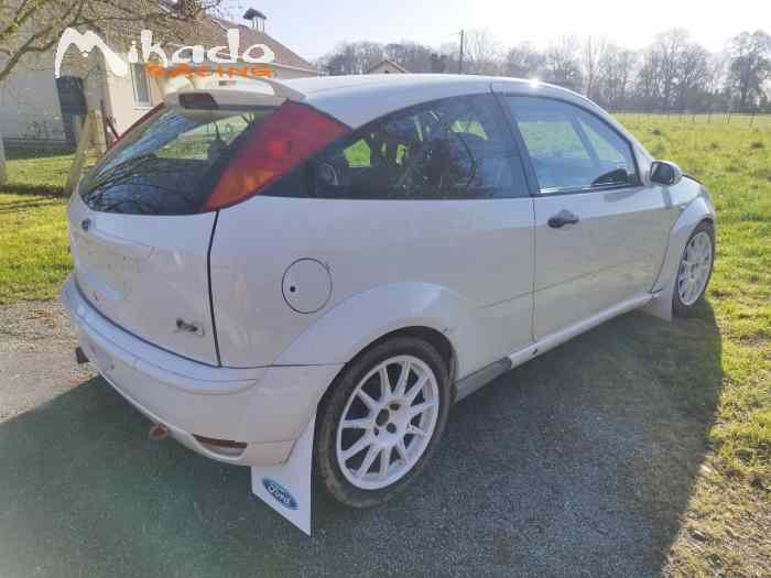 vraie focus kit car USINE + énorme lot de bord 2