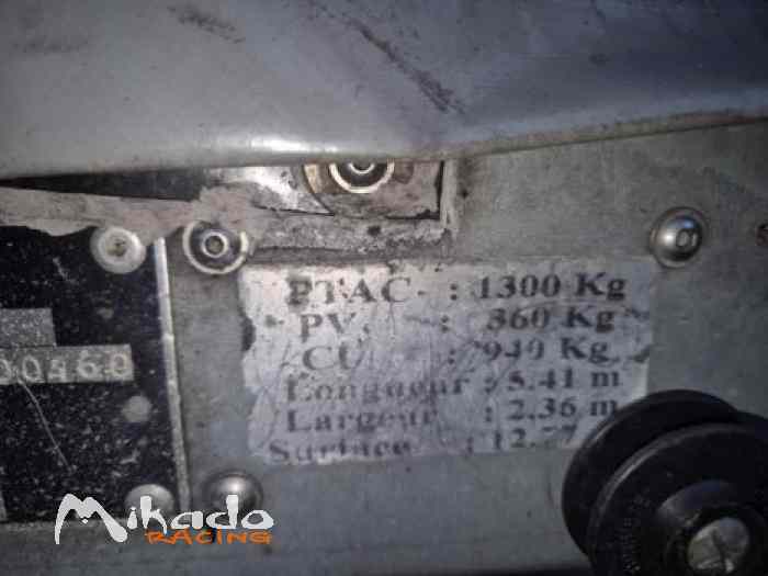 Remorque fermé 1300kg 2