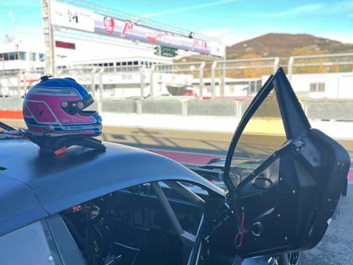 New Mitjet 2L Black 2