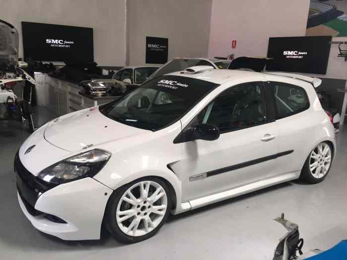 Cherche clio 3 cup x85 sans moteur/boîte
