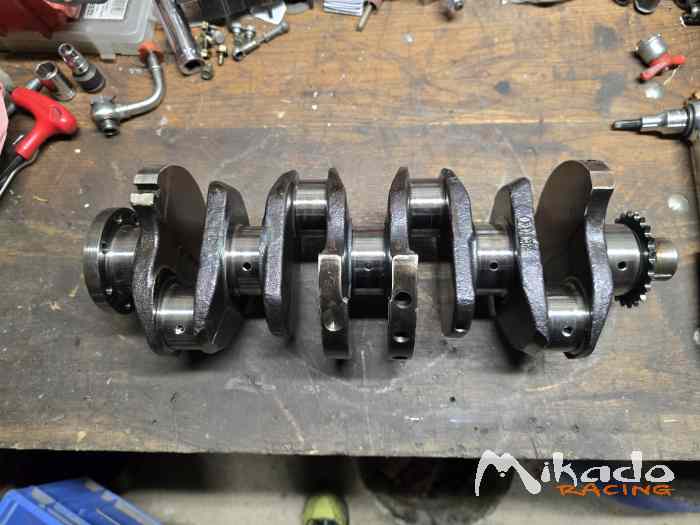 Vends vilebrequin Renault Mégane F7R 714 1