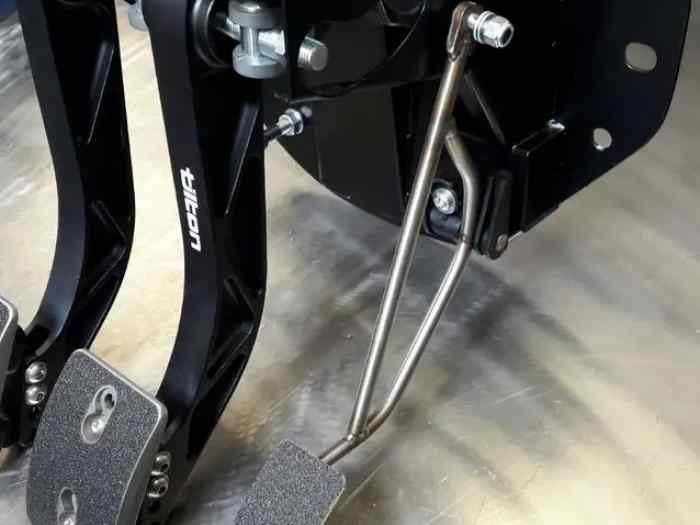 PEDALBOX CLIO 2 RS 1