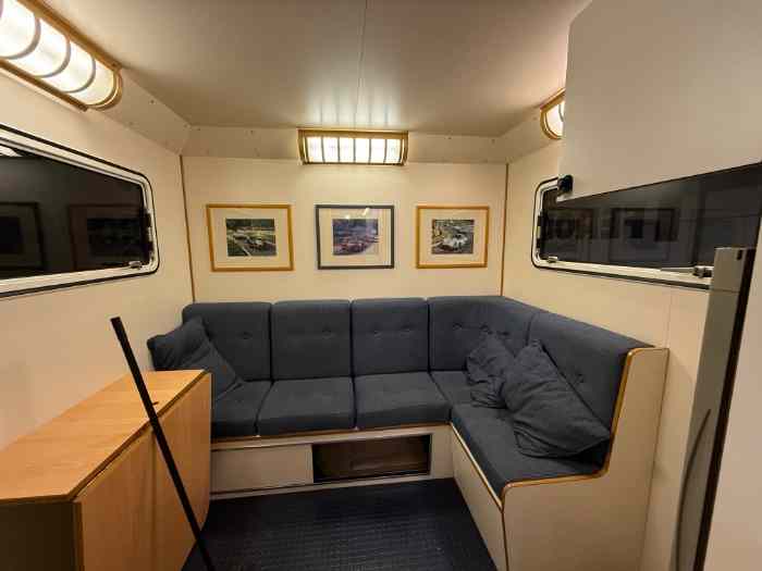 Camion remorque aménagée 3