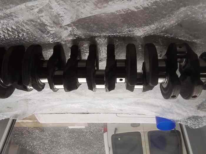 Bloc - culasse - vilebrequin moteur BMW M52B28 3
